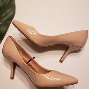 4/$25🌻H&M cream patent leather pumps size 6